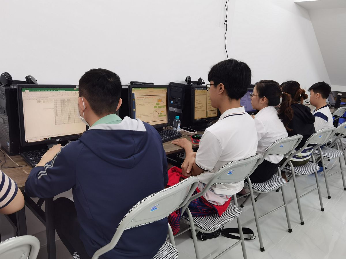 Lớp Học Vi Tính Văn Phòng Cấp Tốc Cho Người đi Làm Tại Bình Tân
