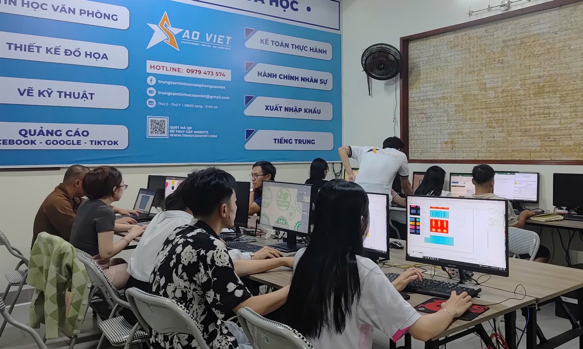 Vì Sao Bạn Nên Ứng Dụng AI Vào Công Việc Văn Phòng