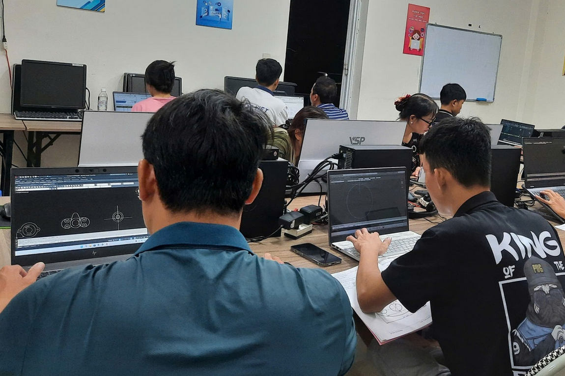 Học Viên Tham Gia Khóa Học AutoCAD Tại Phường Tân Bình